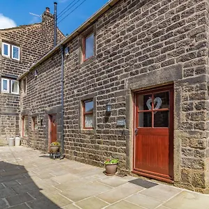 Jenny's Holiday home Diggle